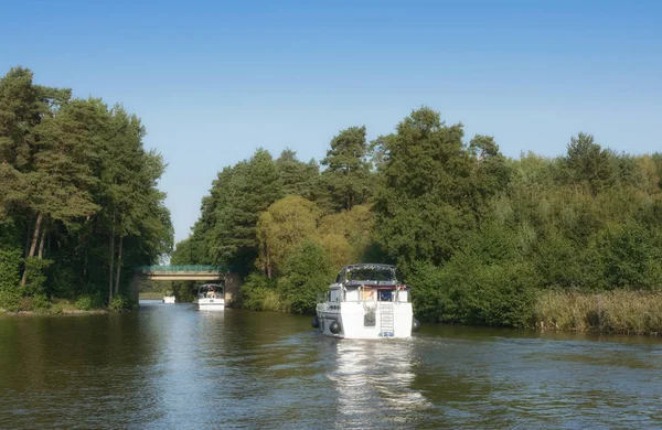 Met Motorboten Deelstaat Mecklenburg Lake District — Stockfoto