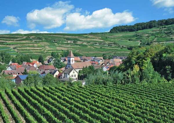 德国黑森林凯瑟斯图尔葡萄酒产区 Achkarren 葡萄酒村 — 图库照片
