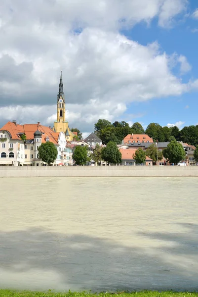 Bad Toelz, Isar River, Górna Bawaria, Niemcy — Zdjęcie stockowe