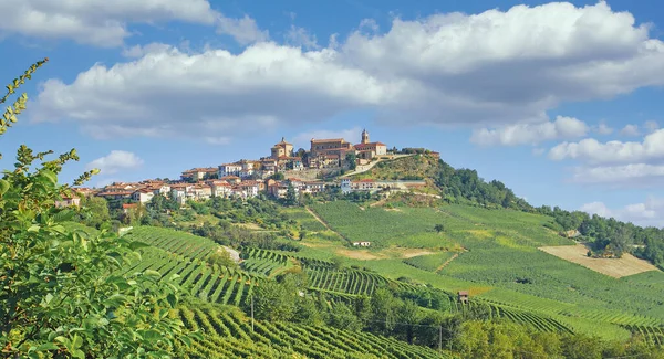 Wijndorp Morra Piemonte Italië — Stockfoto
