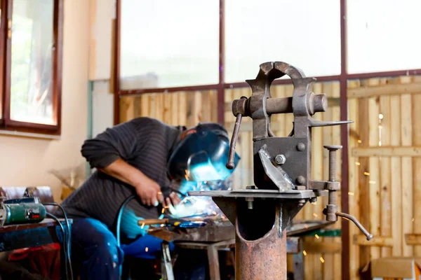 Strumento Morsa Industriale Officina Duro Lavoro Supporto Utensile Lavorazione Fissaggio — Foto Stock