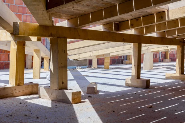 Nuevo Ático Está Construcción Sin Terminar Con Tejado Madera Vigas — Foto de Stock