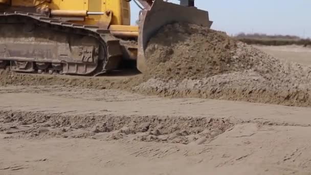 Hareket Ederken Buldozer Tarayıcı Üzerinde Görünüm Şantiyede Zemin Tesviye 264 — Stok video
