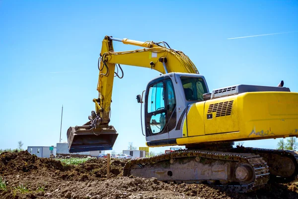 Site oluşturma Ekskavatör kazma