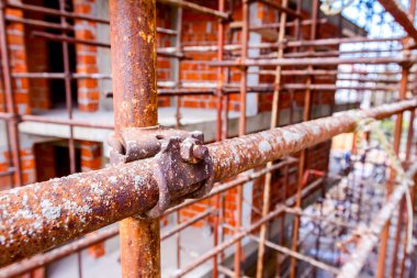 İnşaat alanındaki boş iskelede görüntüle