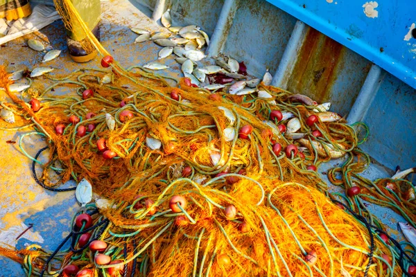 Visser Rubberen Broek Laars Zijn Boot Stapel Visnet Voor Vissen — Stockfoto