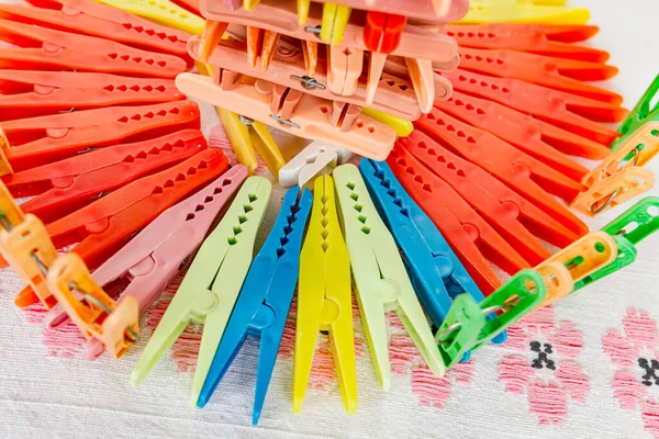 Clothes Pegs Multicolored Clothespins Arranged Lined Artistic Shape — Stock Photo, Image