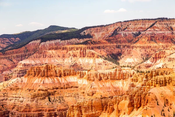 Sunset Point Bryce Canyonin Kansallispuistossa Tunnetaan Punertavista Huligaaneista Jotka Ovat — kuvapankkivalokuva