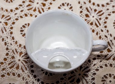 Özel dudak ile bıyık fincan