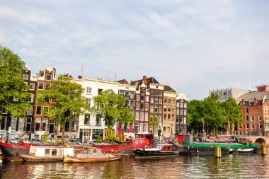 Amsterdam Hollanda 'da tipik bir sahne