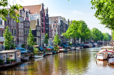 Amsterdam Hollanda 'da tipik bir sahne