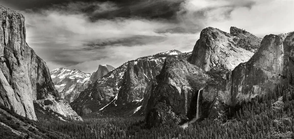 Parco Nazionale Dello Yosemite Trova Sulle Montagne Della Sierra Nevada — Foto Stock