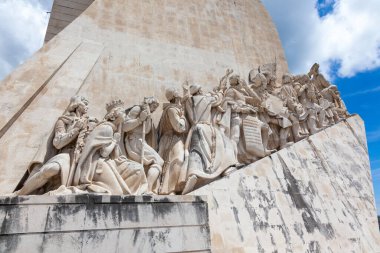 Tagus Nehri 'nin kuzey kıyısında, Santa Maria de Belm, Lizbon' daki sivil kilisede bulunan bir anıt bulundu.