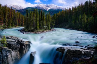 Sunwapta uzun pozlama düşüyor