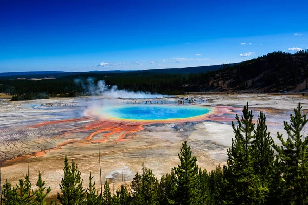 Den Stora Prismatiska Våren Sett Utifrån Observationspunkten — Stockfoto