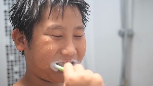 Asian Preteen Boy Tooth Brushing His Teeth Bathroom Slow Motion — Stock Video