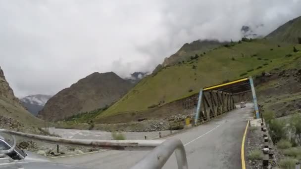 Jammu Kashmir Indien Juli 2015 Aussichtsreicher Abenteuerbus Der Bei Bewölktem — Stockvideo
