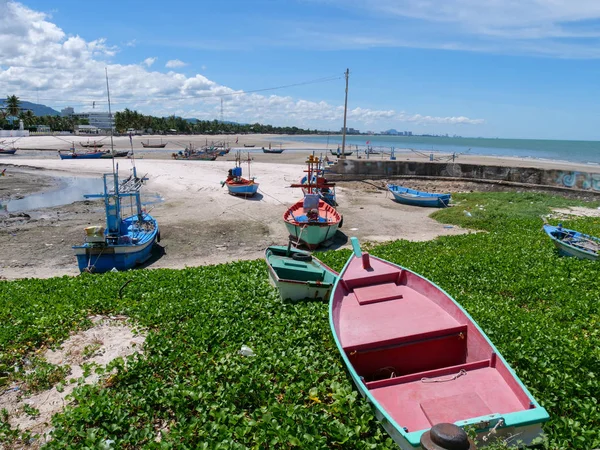 Дерев Яні Човни Hua Hin Біч Сонячний День — стокове фото