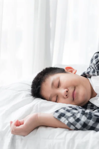 Asian Preteen Boy Sleeping Bed Copy Space — Stock Photo, Image