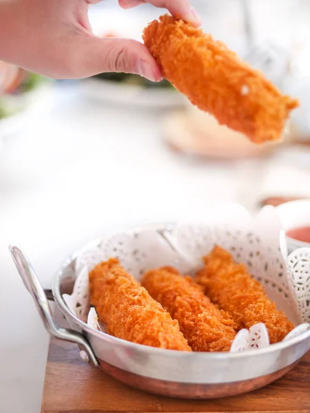 Hand Holding Fried Cheese Sticks Aluminium Pan Wooden Table Ready — Stock Photo, Image