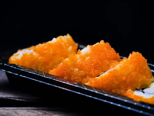Sushi maki california roll son color naranja tono de ánimo. repetir pa — Foto de Stock