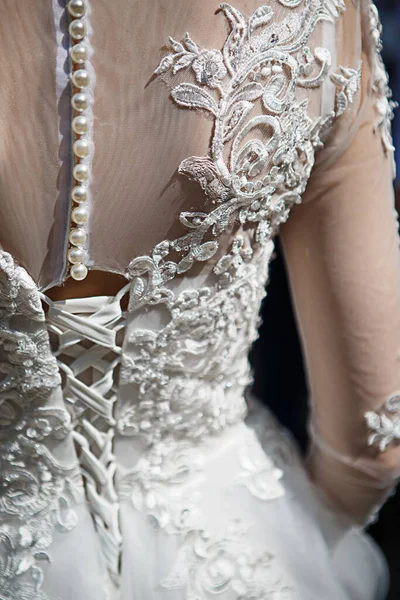 Сзади Невесты Белом Свадебном Платье Крупным Планом Плата Невесту Свадебная — стоковое фото