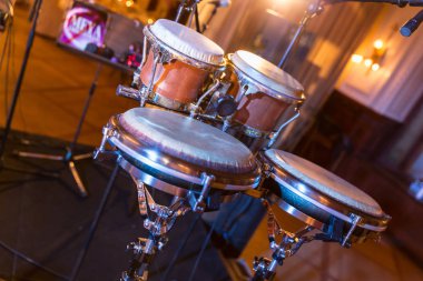 Hakiki keçi deri ve Metal Djembe perküsyon seti
