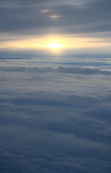 Zonsondergang Boven Zee Van Wolken Horizon Lijn Vanuit Een Vliegtuig — Stockfoto