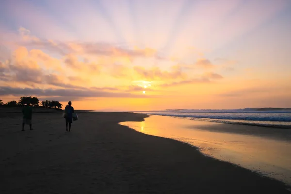 Mexican Fishermen Walking Pacific Ocean Beach Sunrise — Stock Photo, Image