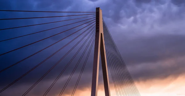 Pont Routier Suspendu Allemagne Contre Ciel Sombre Orageux Coucher Soleil — Photo