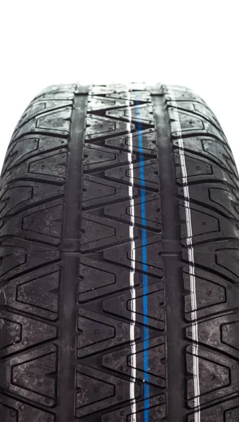 새로운 자동차 타이어의 가까이 — 스톡 사진