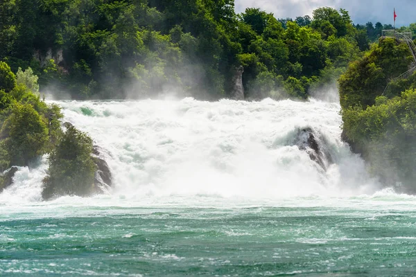 Sebuah Air Terjun Yang Indah Sungai Rhine Kota Neuhausen Rheinfall — Stok Foto