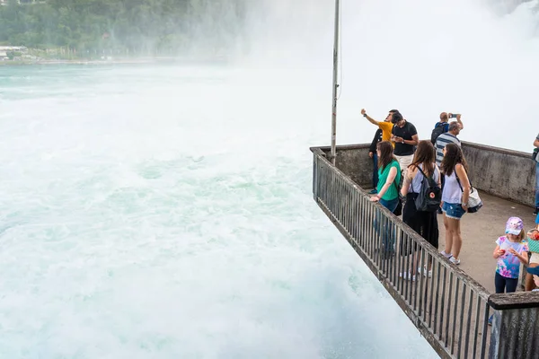 Neuhausen Rheinfall Schweiz Juli 2019 Vattenfall Floden Rhen Staden Neuhausen — Stockfoto