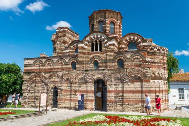 Nessebar, Bulgaristan 15 Temmuz 2019.Bulgaristan'ın Nessebar antik kentindeki tarihi yapılar.Nessebar, üç bin yıldan fazla bir süredir antik kent-müzesidir. Mesih Pantokrator Ortodoks Kilisesi.