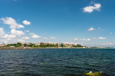 Sunny Beach, Bulgaristan 15 Temmuz 2019. Karadeniz kıyılarındaki otel ve evler Sunny Beach'te uzaktan görülüyor.