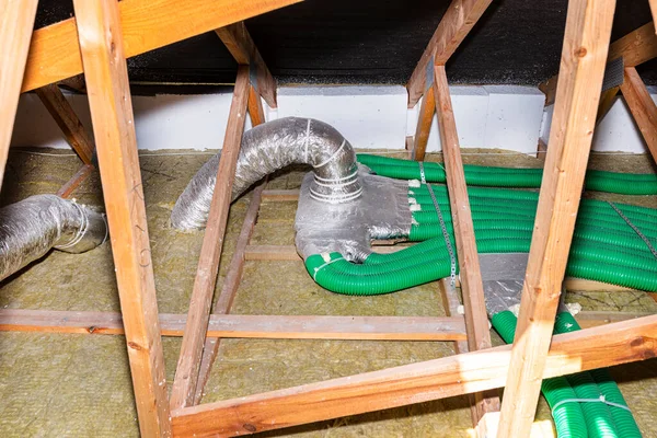 Ventilation Energy Recovery Home Visible Collector Green Flexible Pipe Connection — Stock Photo, Image