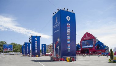 Rostov on Don, Rusya Federasyonu-Haziran 16,2018: FIFA Dünya Kupası 2018 Tiyatro Meydanı, fan bölgenin. İlk ziyaret edenler