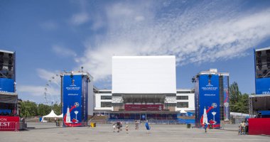 Rostov on Don, Rusya Federasyonu-Haziran 16,2018: FIFA Dünya Kupası 2018 Tiyatro Meydanı, fan bölgenin. İlk ziyaret edenler