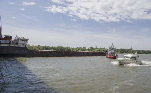 Rostov Sur Don Russie Juin 2018 Câblage Navire Sous Pont — Photo