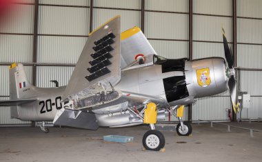 Le Bourget, Paris, Fransa - 04,2017 olabilir: Uzay Bilimleri Müzesi Duglas reklam-4na Skyraider(1945) ve Havacılık Le Bourget