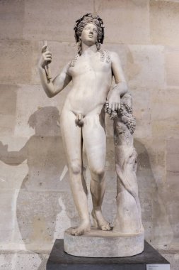  Paris; Fransa-Mayıs 03; 2017: Bacchus. Mermer. Louvre