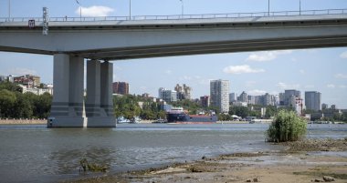  Gemi Don nehri boyunca gitmek