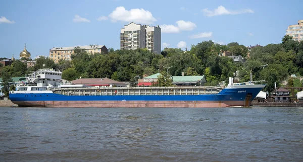 Barco ir a lo largo del río Don — Foto de Stock