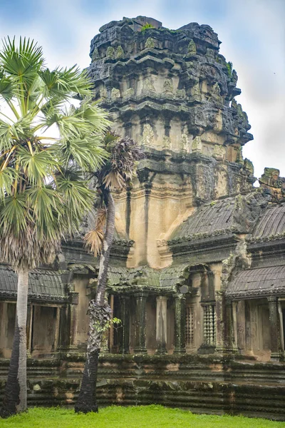 Angkor Wat es el templo más grande del mundo (Camboya, 2019) ). — Foto de Stock