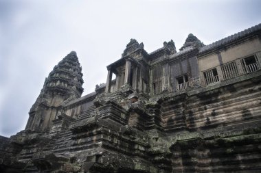 Angkor Wat dünyanın en büyük tapınağıdır (Kamboçya, 2019). 