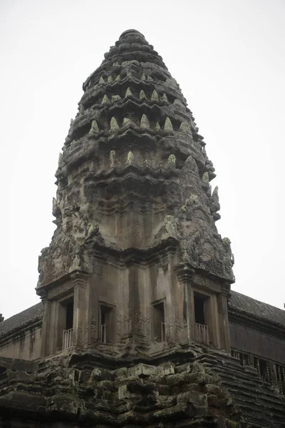 Angkor Wat é o maior templo do mundo (Camboja, 2019 ). — Fotografia de Stock