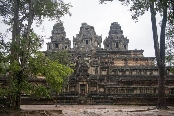 Ta Keo es el templo en el mundo, llueve en la temporada de lluvias — Foto de Stock