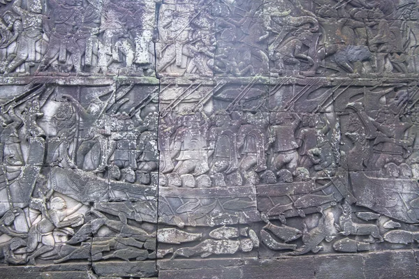 Bayon templul central al Angkor Thom, sfârșitul secolului al XII-lea. Bas — Fotografie, imagine de stoc