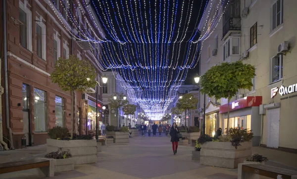 Citizens walk along Soborny lane — Stock Photo, Image