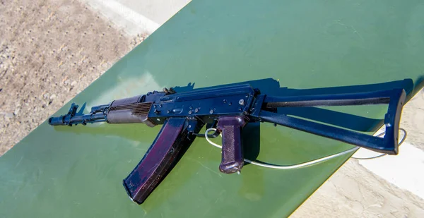 カラシニコフ短機関銃: Ak 104、Ak 105 — ストック編集用写真